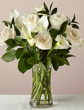 8 Stem Vision in Ivory Rose and Calla Lily Bouquet